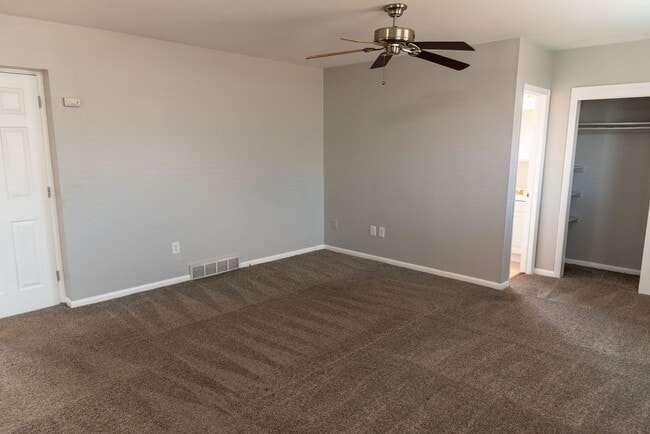 Building Photo - 3 Bed 2 Bath Home For Rent across from Sloan's Lake!