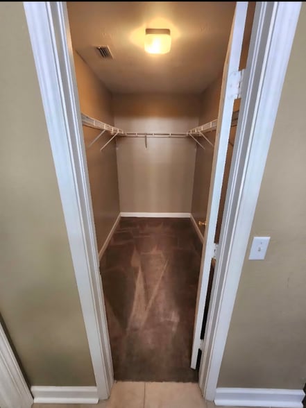 Building Photo - 6227 Countryman Ln E