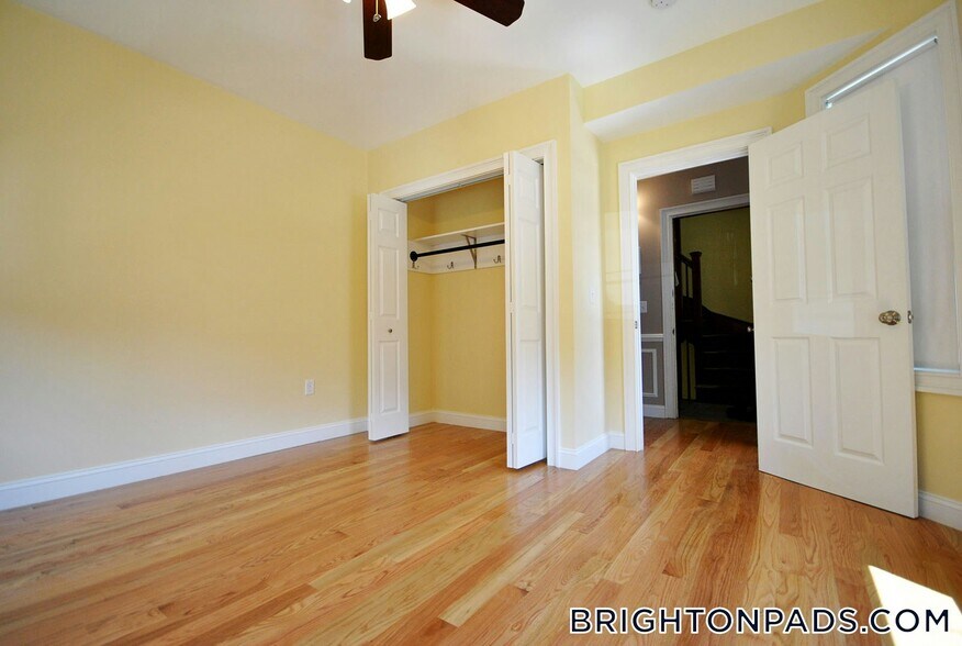 Building Photo - 40 Turner St