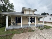 Building Photo - 7596 Broad St
