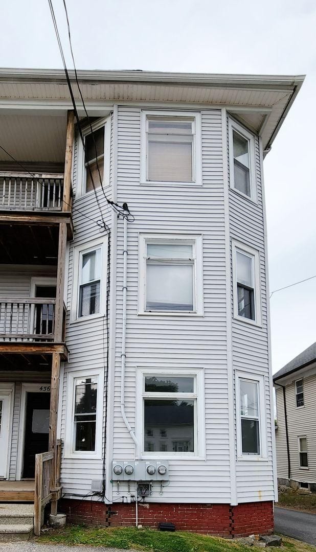 Primary Photo - 436 School St