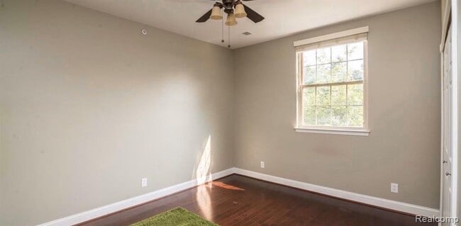 Building Photo - 41475 Copper Creek Dr