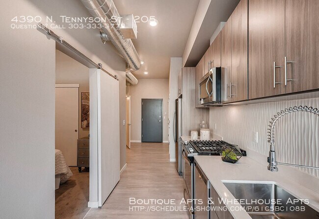 Building Photo - Boutique Apartments
