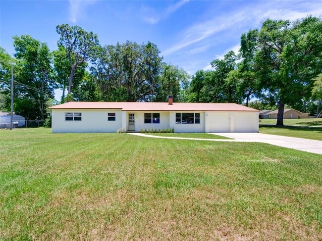 Building Photo - 305 Sunset Dr