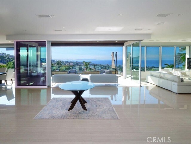 Building Photo - 1356 Vía Romero