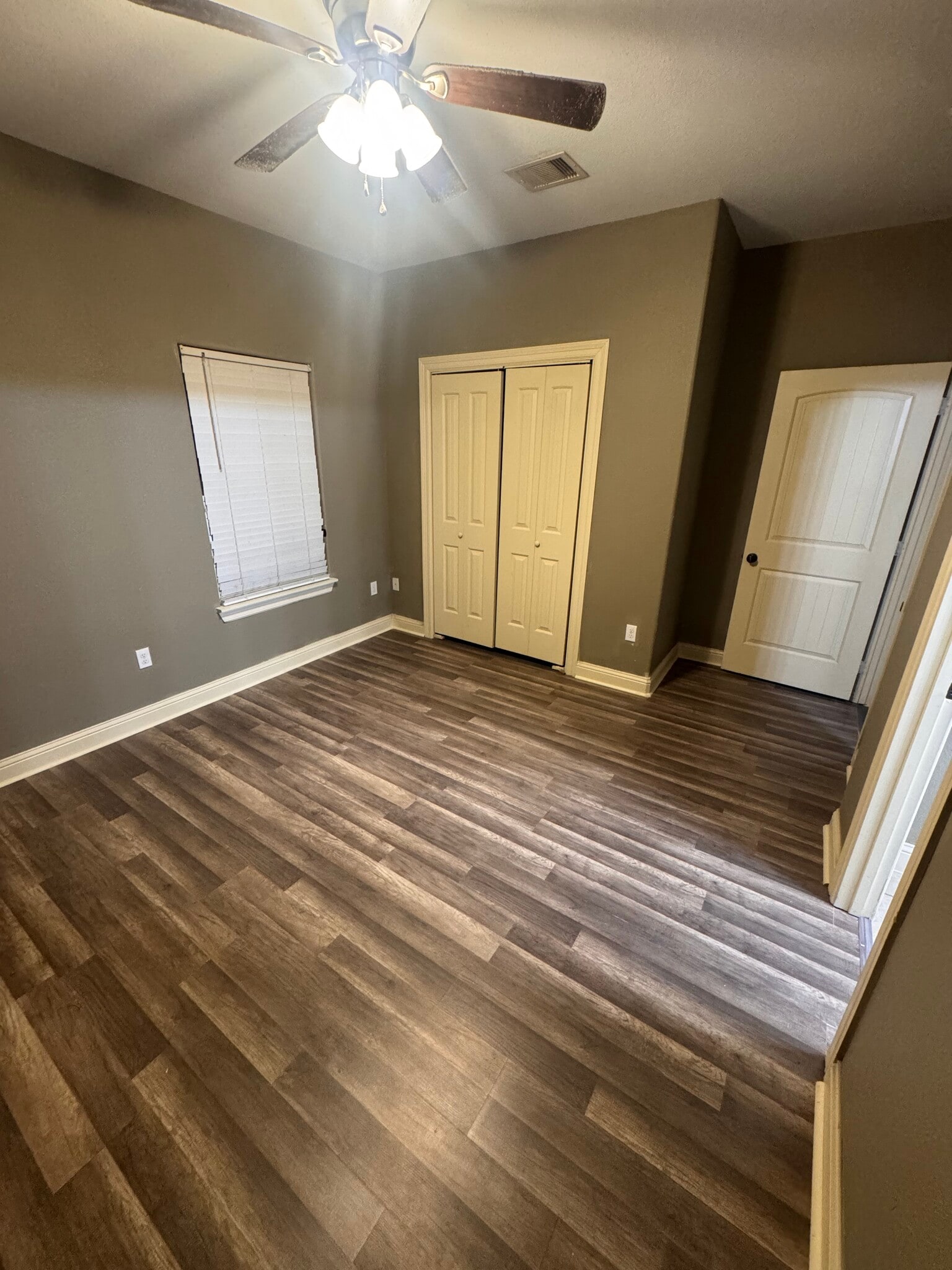 Identical spacious bedrooms with plenty of natural light - 10314 Sierra Dr