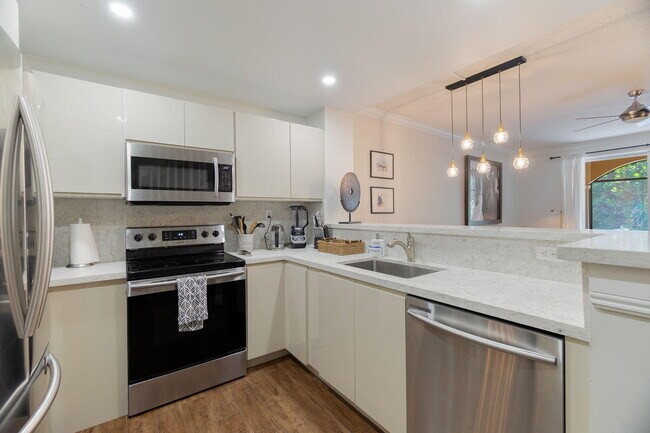 Building Photo - 11785 St Andrews Place