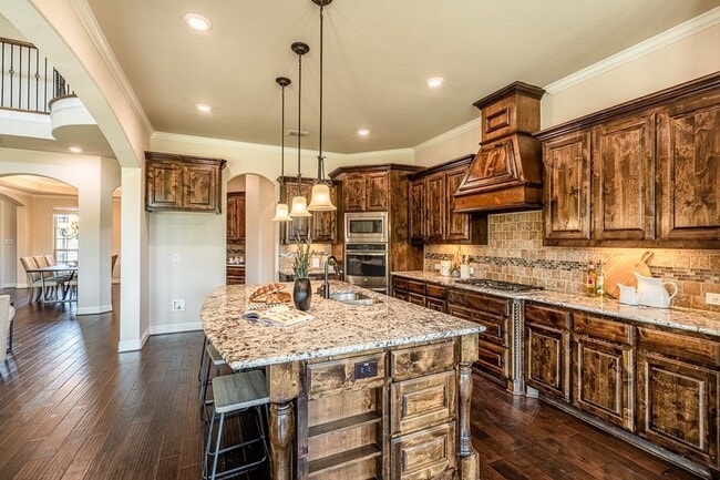Building Photo - 9006 Forest Park Ct