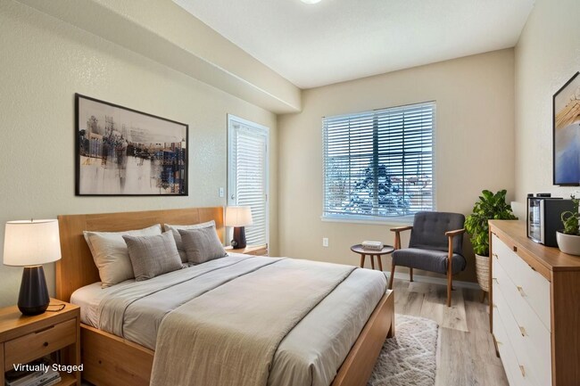 Building Photo - Spacious 3 Bed Condo in Gated Savannah Condos | Pool, Spa & Covered Balcony