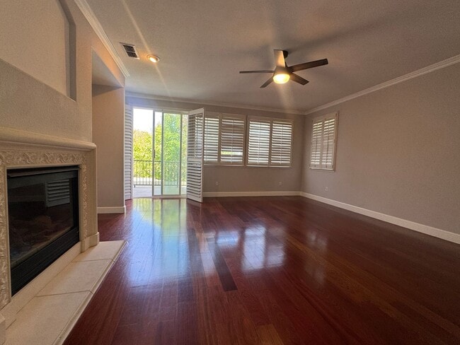 Building Photo - 360 Allenwood Ct