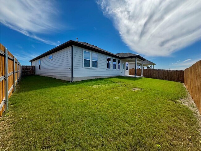 Building Photo - 13901 Axel Johanson Dr
