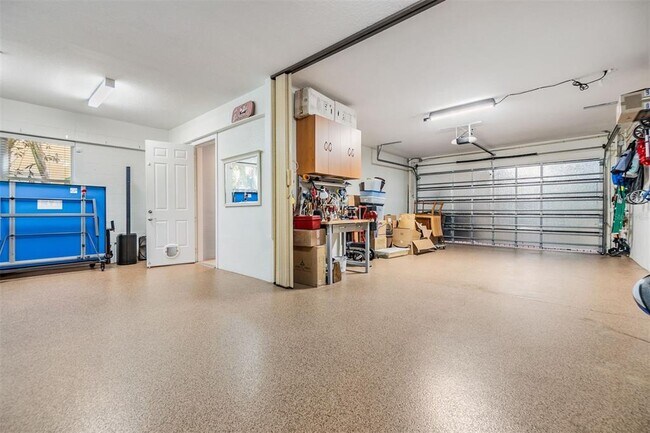 Building Photo - 254 Seagate Ct