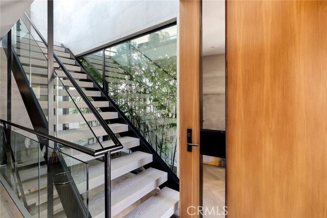 Building Photo - 121 25th St