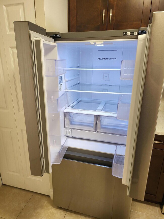 Building Photo - 1138 Coral Club Dr