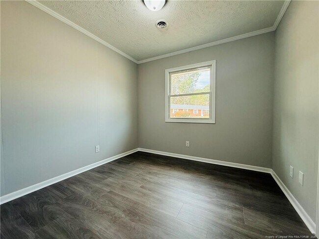 Building Photo - 4730 Rosehill Rd