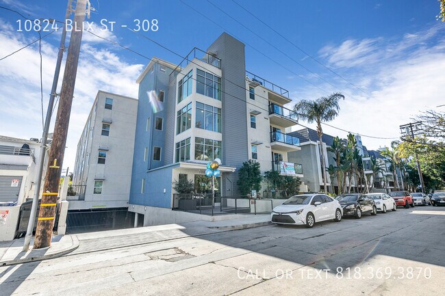 Building Photo - 10824 Blix St