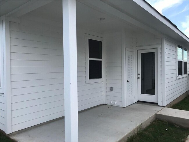 Building Photo - 1353 Goforth Rd
