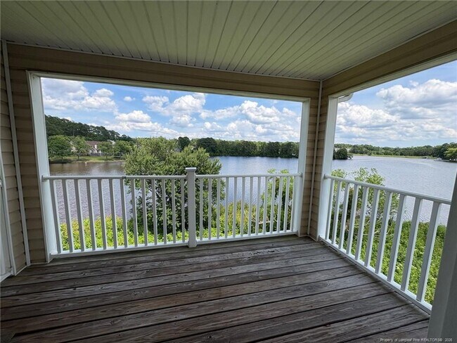 Building Photo - 3330 Harbour Pointe Pl