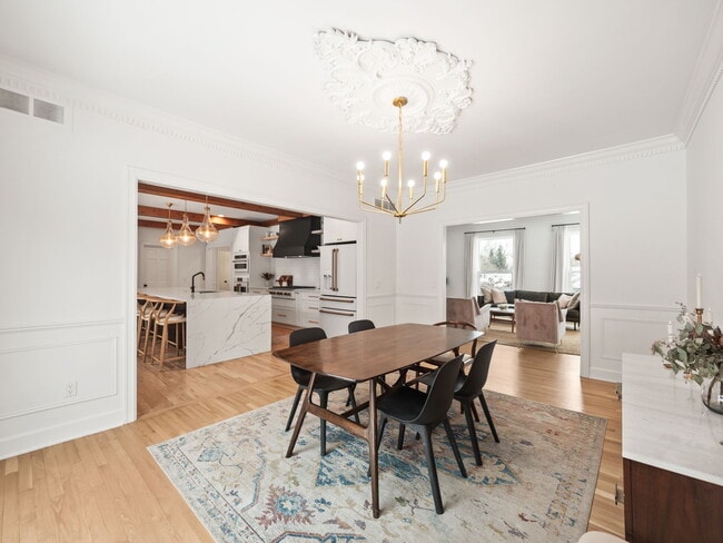 Building Photo - 3250 Chestnut Run Dr