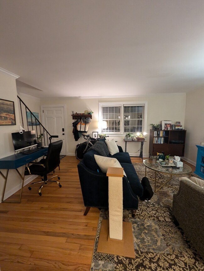 Building Photo - 1936 Smallwood Dr