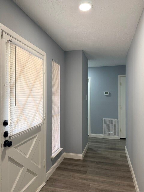 Building Photo - 7202 Zieglers Grove