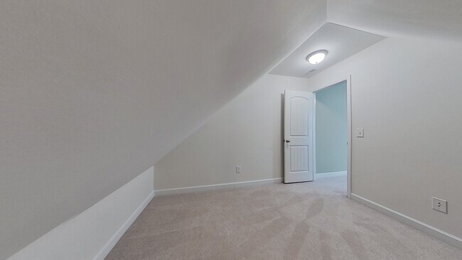 Building Photo - 5010 Speight St