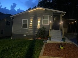 Building Photo - 1627 Mary George Ave NW