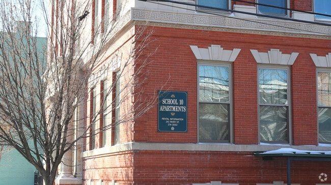 Building Photo - School 10