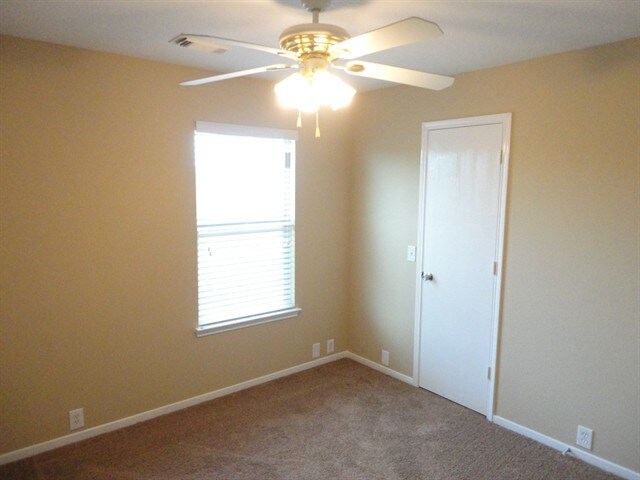 Building Photo - 20115 Cypresswood Glen
