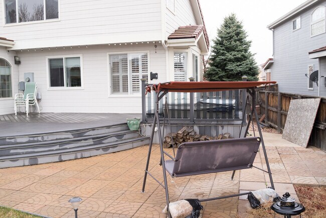 Building Photo - Evolve Real Estate: Available Immediately 3 Bedroom on a Huge Lot Facing Open Space! No Pets.