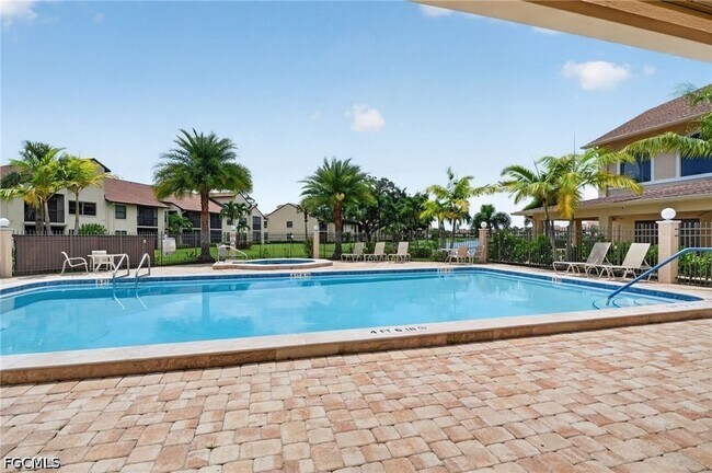 Building Photo - 8336 Charter Club Cir