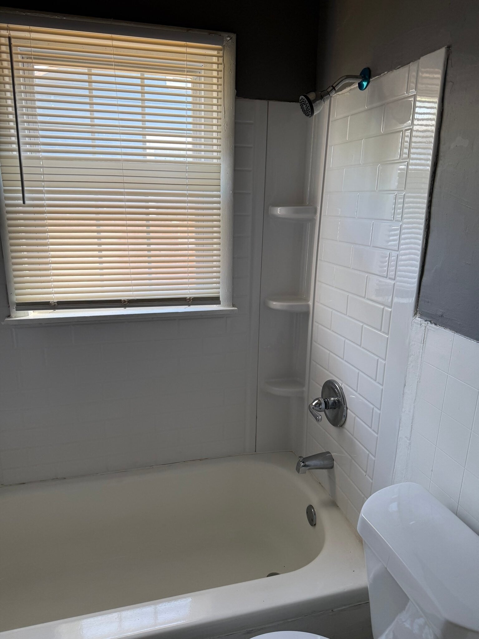 Building Photo - 3394 Pine Ridge Ln