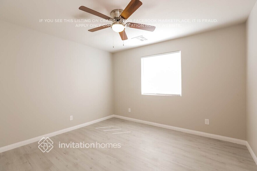 Building Photo - 9291 S Park St