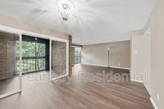 Building Photo - 1570 Moorings Dr
