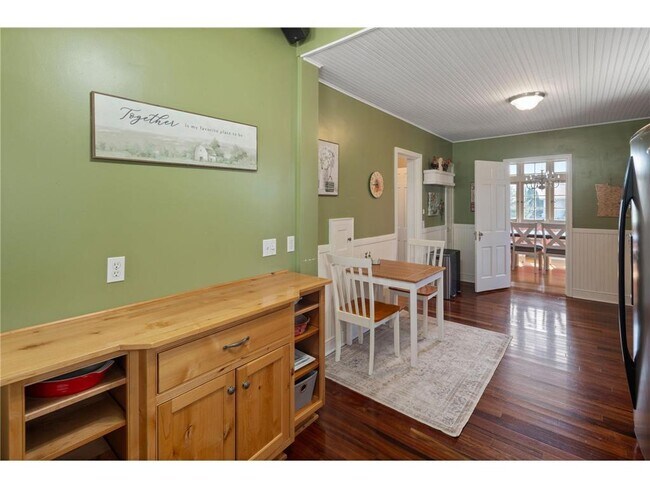 Building Photo - 2721 29th Ave NE