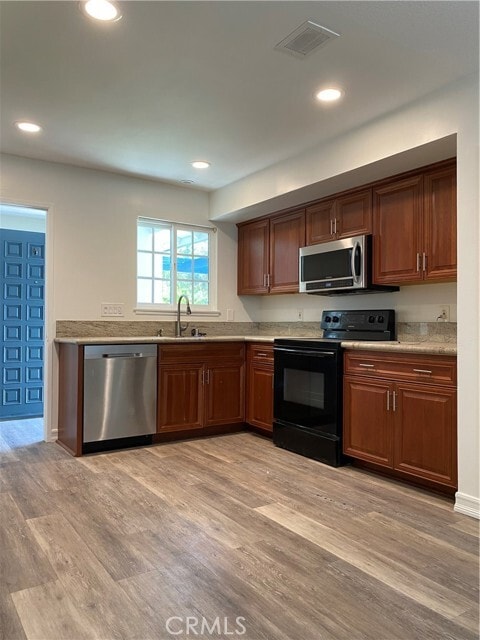 Building Photo - 7611 Rhone Ln