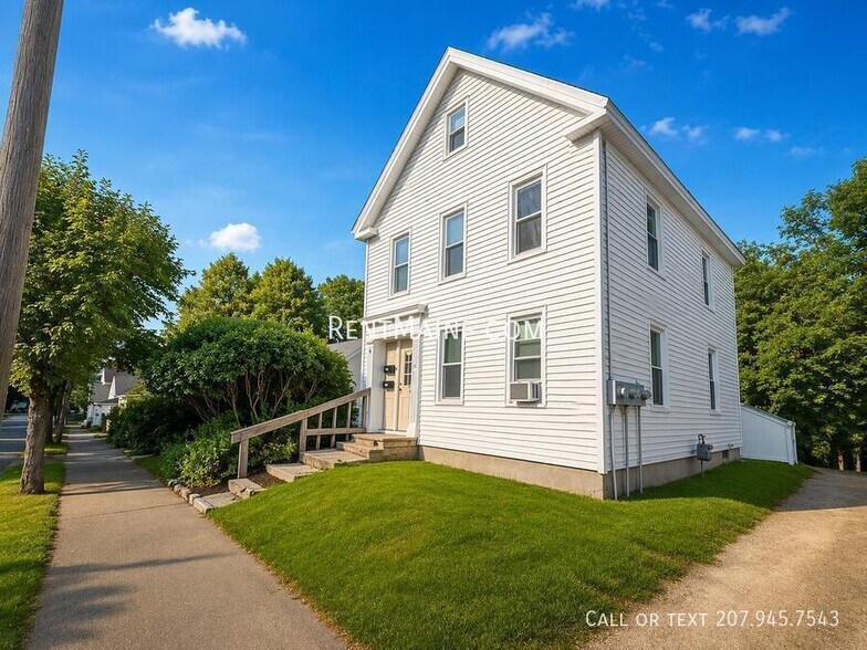 Building Photo - 190 3rd St
