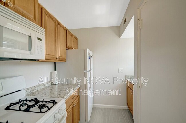 Building Photo - 438 N Armistead St