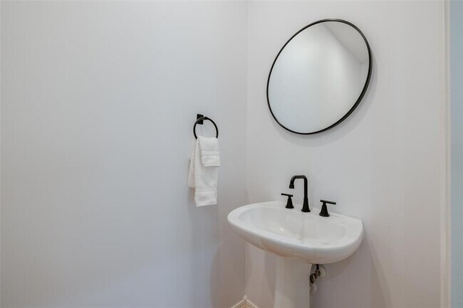 Building Photo - 12011 Arroyo Verde Ln