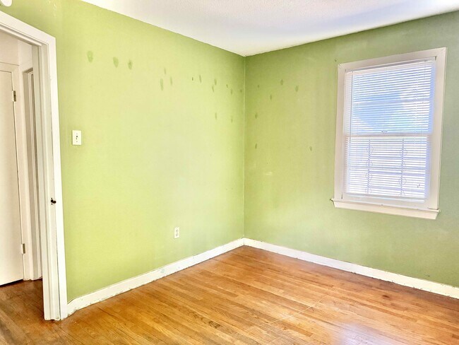 Building Photo - 1125 Perkins Rd