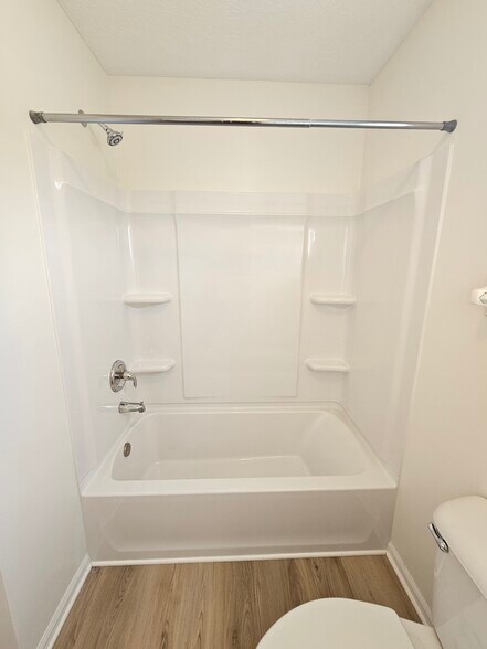 New Tub Showers - 138 Wagnalls Ct