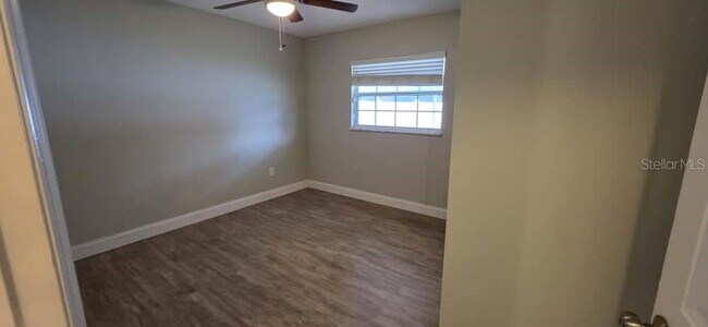 Building Photo - 105 Blue Heron Ln