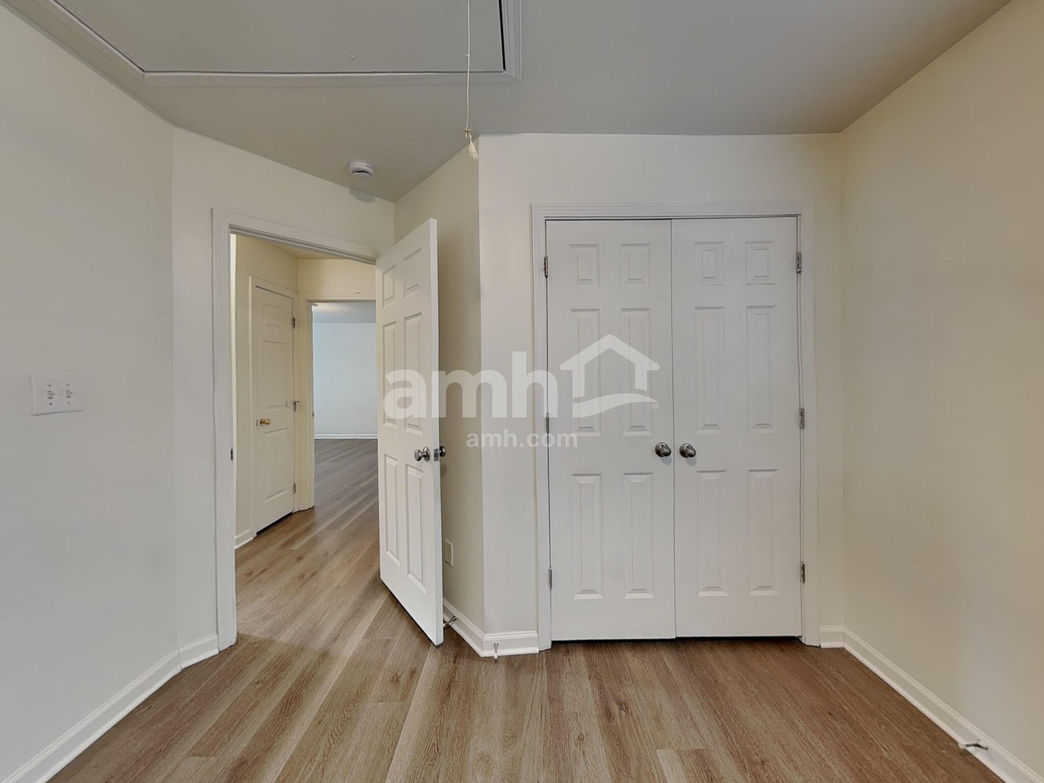 Building Photo - 1516 Clover Ridge Ct