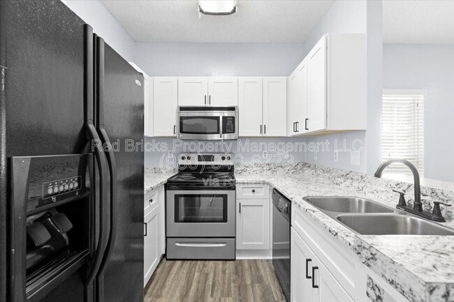 Building Photo - 6443 Mallard View Ln