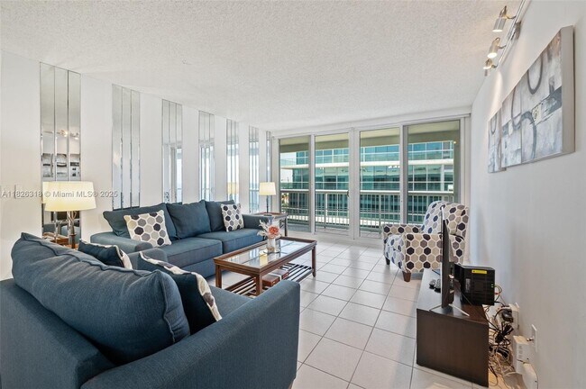 Building Photo - 9341 Collins Ave