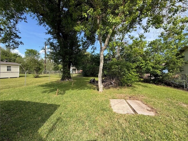 Building Photo - 3406 Milbrad St