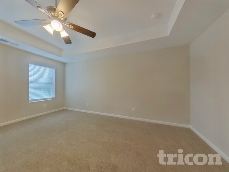 Building Photo - 418 Daffodil Drive