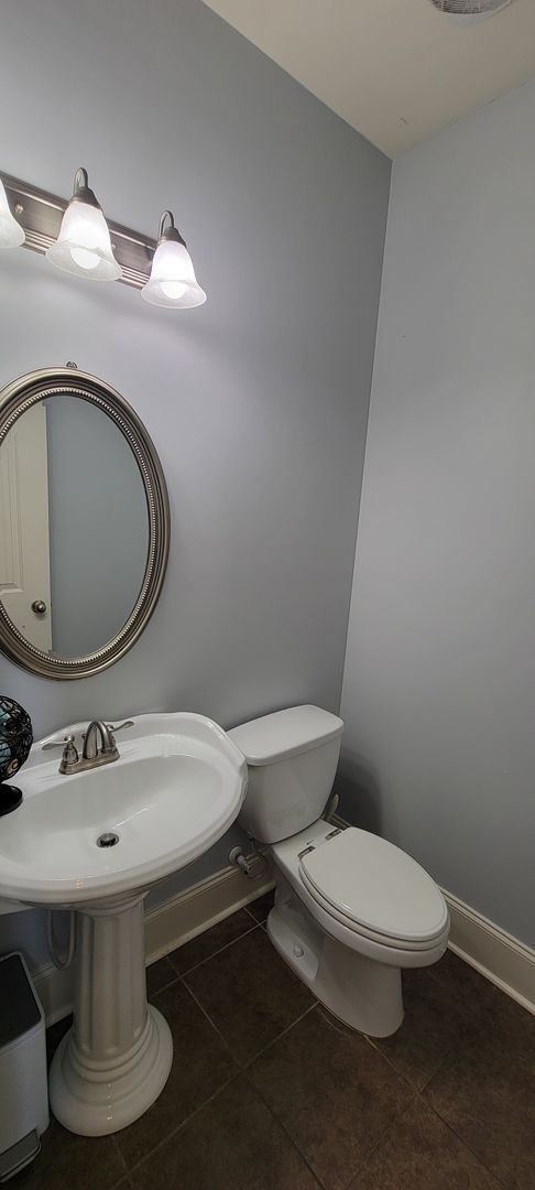 Building Photo - Stunning 4-Bedroom, 3.5-bath Home in the P...