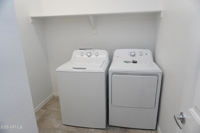 Building Photo - 22777 E Orion Way