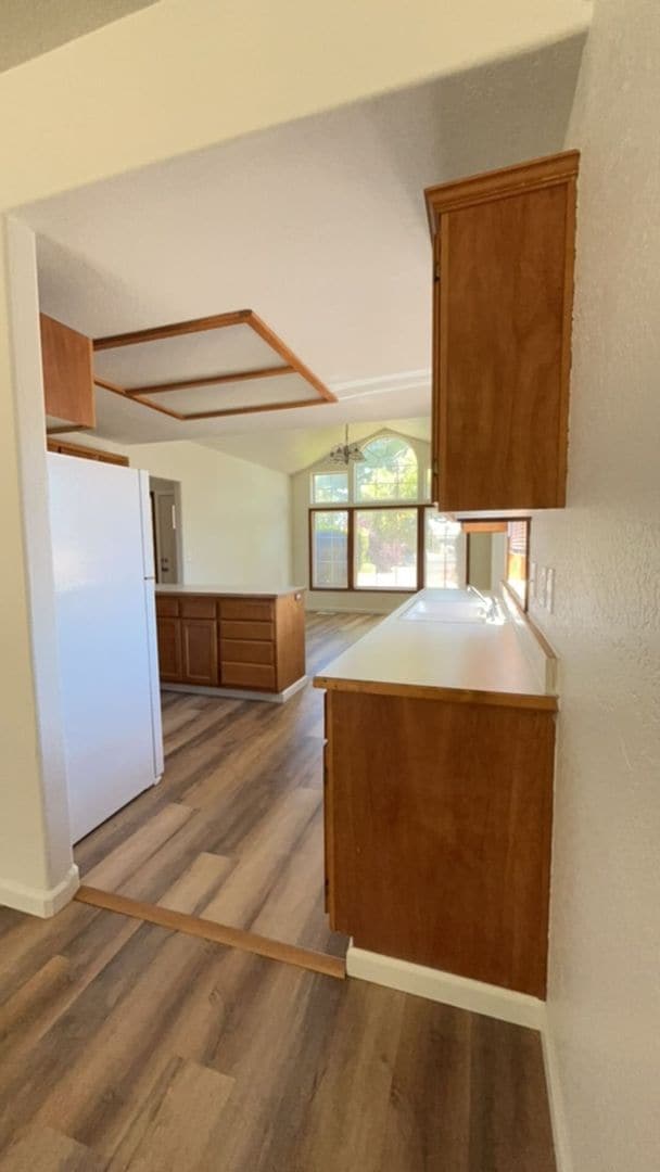 Building Photo - 3 Bedroom 2 bath house coming available!